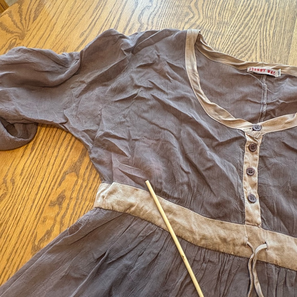 Johnny Was Mocha Brown Long Sleeve V-Neck Size M READ - Picture 3 of 13